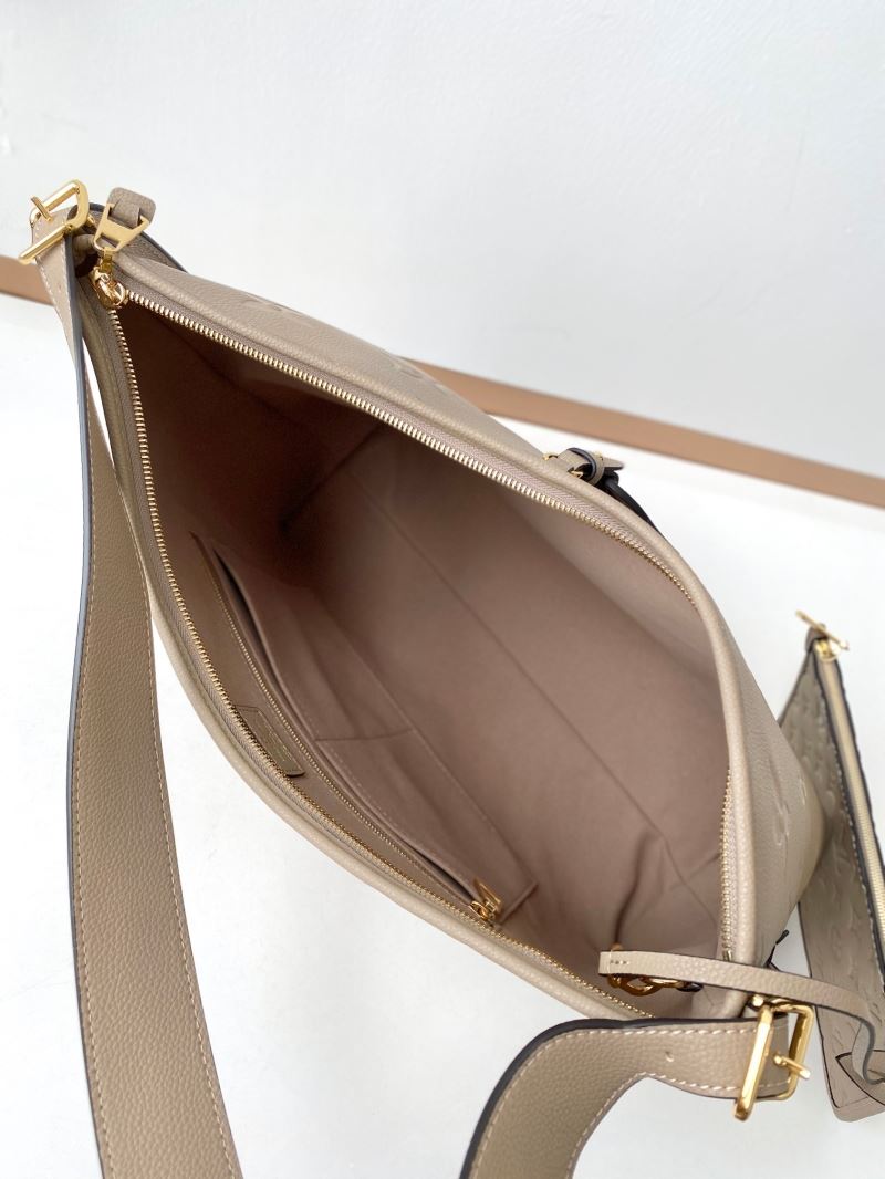 Louis Vuitton Hobo Bags